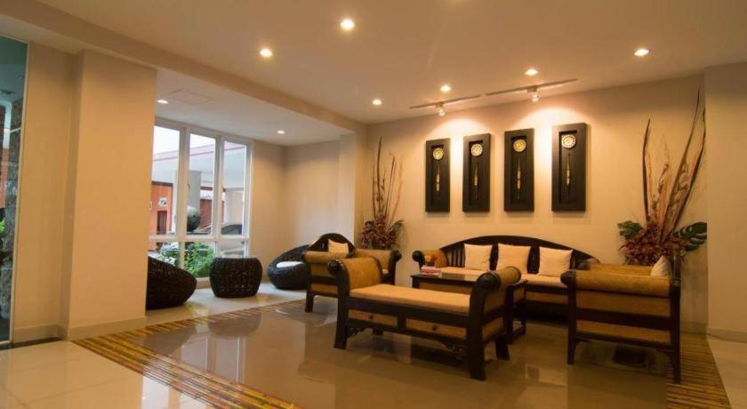 โรงแรม แอท โฮม แอท อุดร