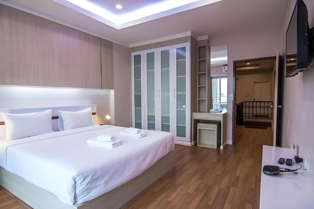 Hotel At At Udon 2*